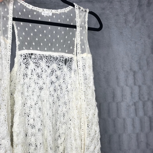 En Creme Jackets & Blazers - En Creme Crochet Woven Fringe Open Vest